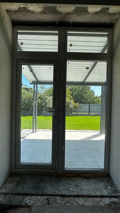 Продам таунхаус з оздобленням поряд з інфраструктурою