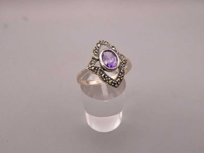 Pierścionek srebro 925 ametyst/ markazyt