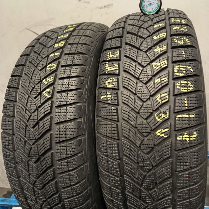 225/60R17 Goodyear Ultra Grip Performance