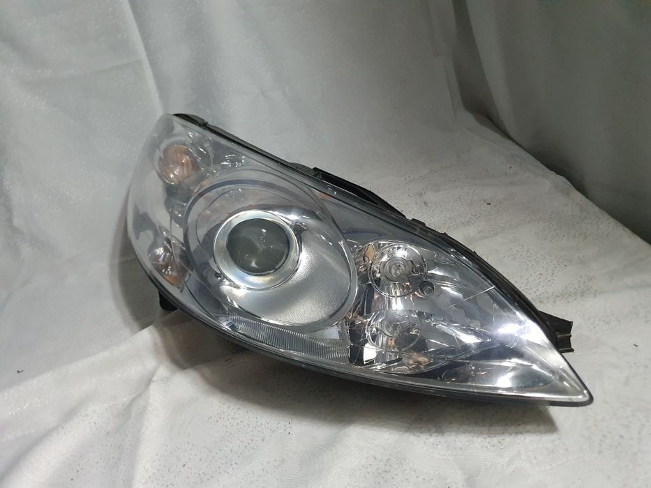Lampa xenon prawa Peugeot 407 Europa