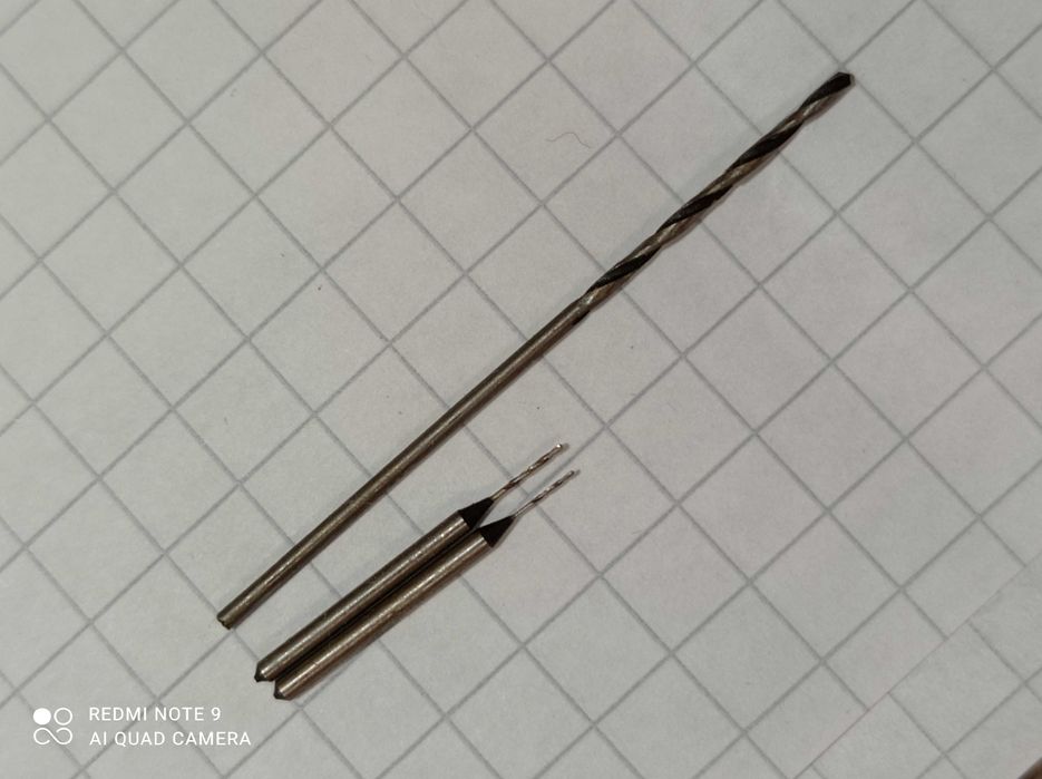 Сверла спиральные  0,32, 1мм.