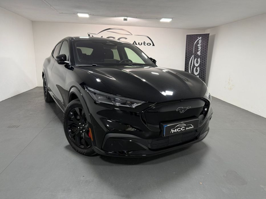 Ford Mustang Mach-E Alargada AWD