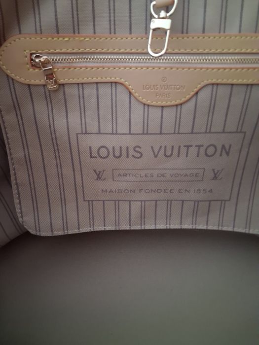 Mala padrão Louis Vuitton