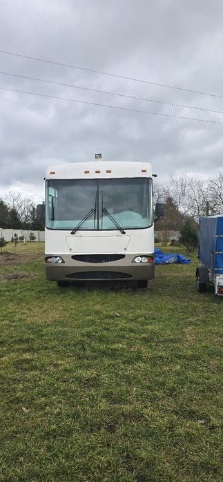 Kamper Forest River Georgetown 346DS – USA Class A, V10, 2002 r.