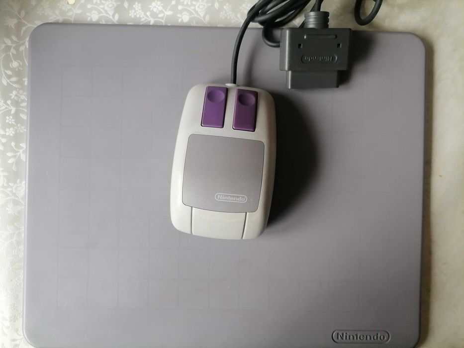 Oryginalna mysz z podkładką - Super Nintendo Entertainment System (SNES) i Super Famicom, do Mario Paint lub Mario & Wario i innych gier!