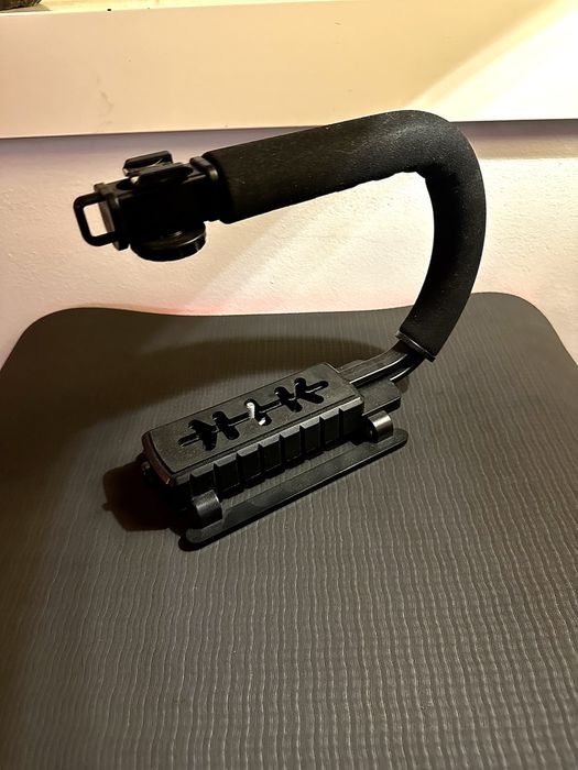 Pega em “C” para DSLR