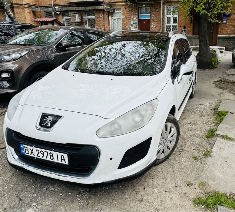 Продам Peugeot 308 SW 2011 року Двигун 1.6 дизель