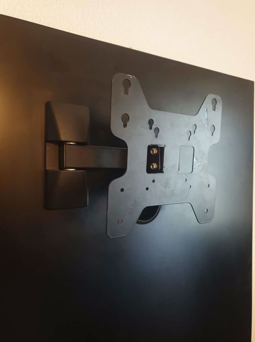 Móvel vertical para televisão