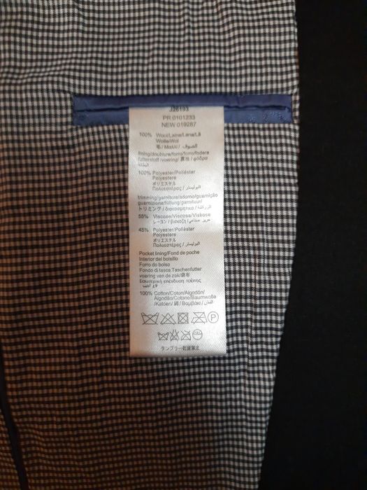 Дитячий піджак HUGOBOSS (розмір 8 126) в ідеальному стані