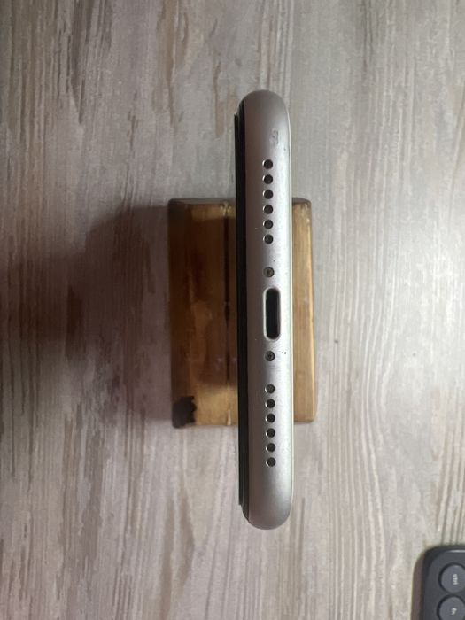 IPhone XR 64гб акб 80% (б/у)