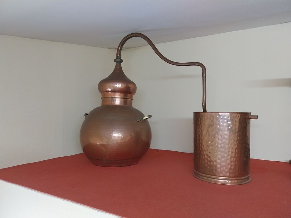 Vendo alambique en cobre, novo