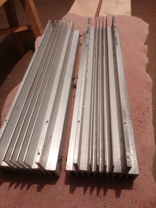 Продам  різне,динаміки, трансформатор, радіатори