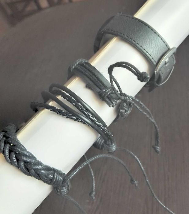 Годинник та браслети, 4 в 1