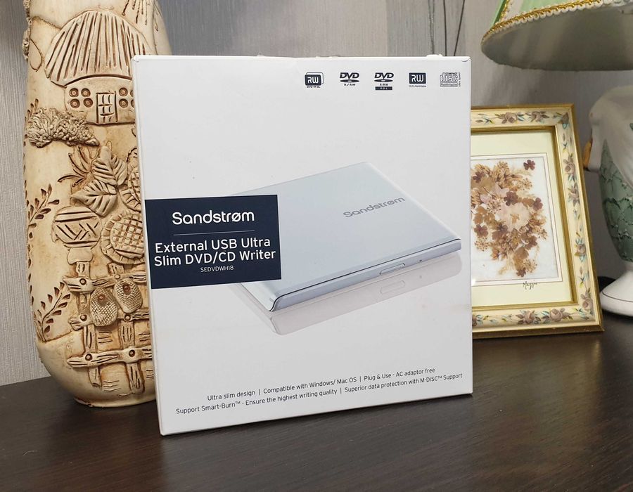 Новий зовнішній дисковод DVD/CD Sandstrøm Ultra Slim з Англії