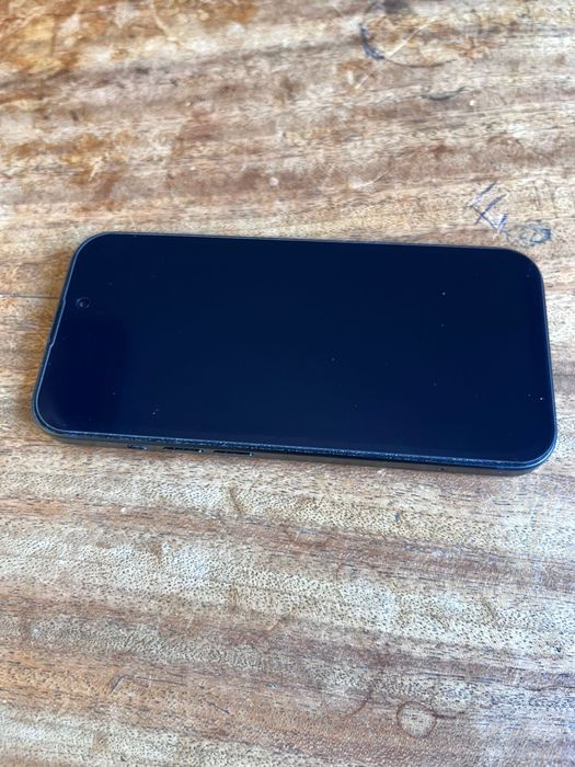 Iphone 15 128 GB | COMO NOVO