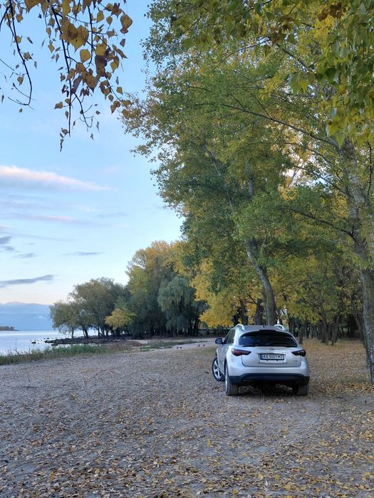 Продам Infiniti fx35