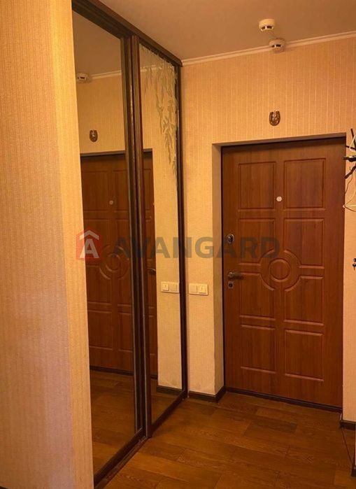 Продається 3-к квартира в самому центрі  Позняків