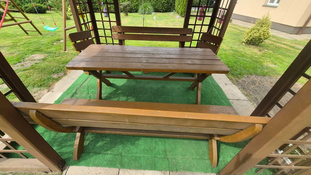 Drewniane meble ogrodowe