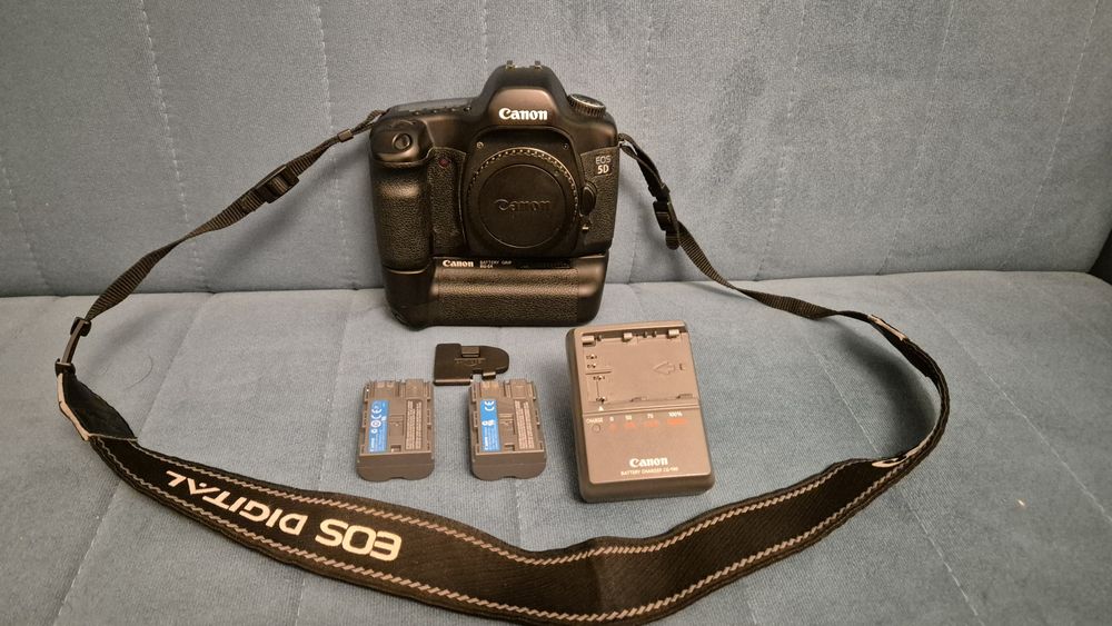 Canon 5D classic z gripem