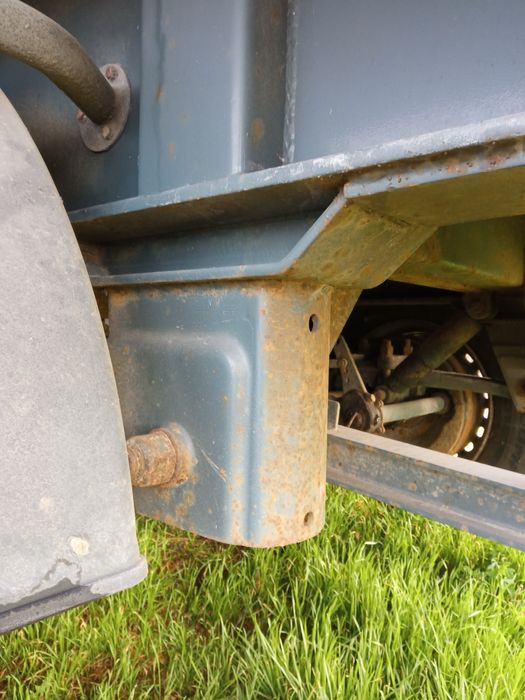 Напівпричіп самоскид BODEX