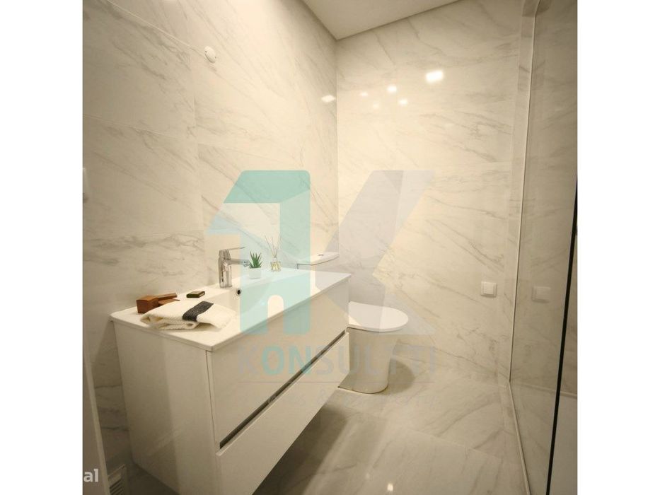 Apartamento T3 com varanda totalmente renovado e vista para o Monsa...