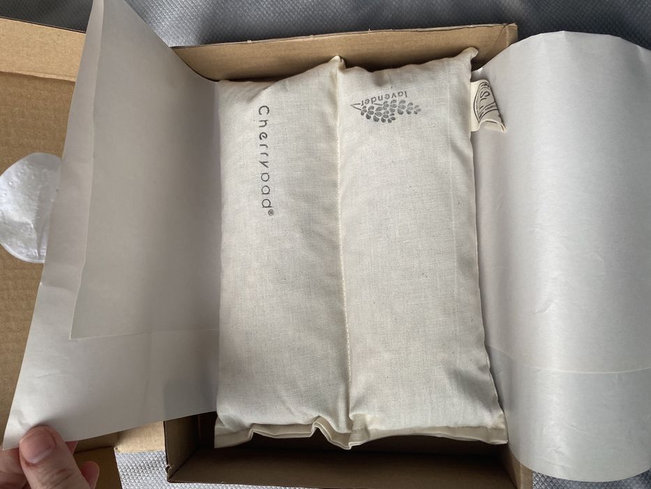 Termofor z pestkami wiśni i lawendą