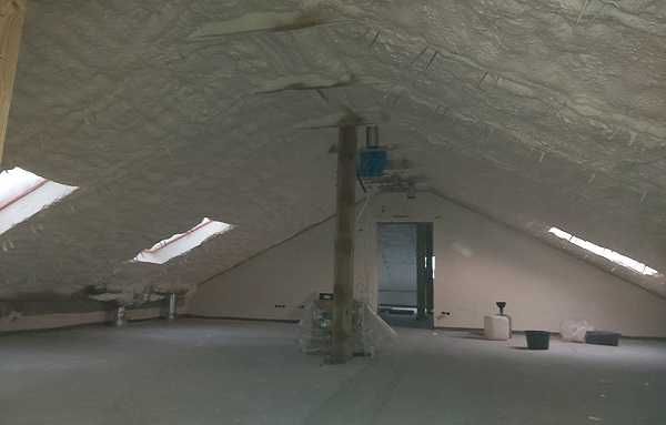 Ocieplanie Ocieplenia Izolacje natryskowe pianą piana Pur pianka Pur