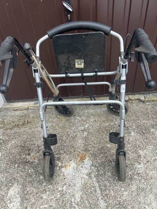 Sprzedam lekki aluminiowy chodzik/pchacz: ROLLATOR