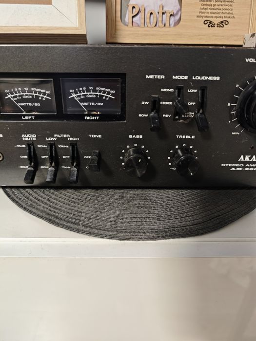 Wzmacniacz Akai am 2600