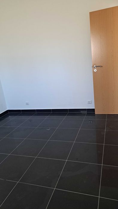 Terreno Urbano com Habitação T1 e Projeto de Ampliação.