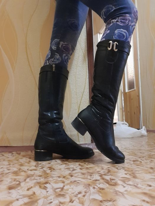 Кожаные сапоги 38р удобные 550