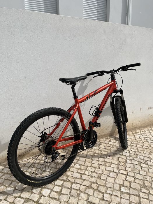 Bicicleta Felt Q520
