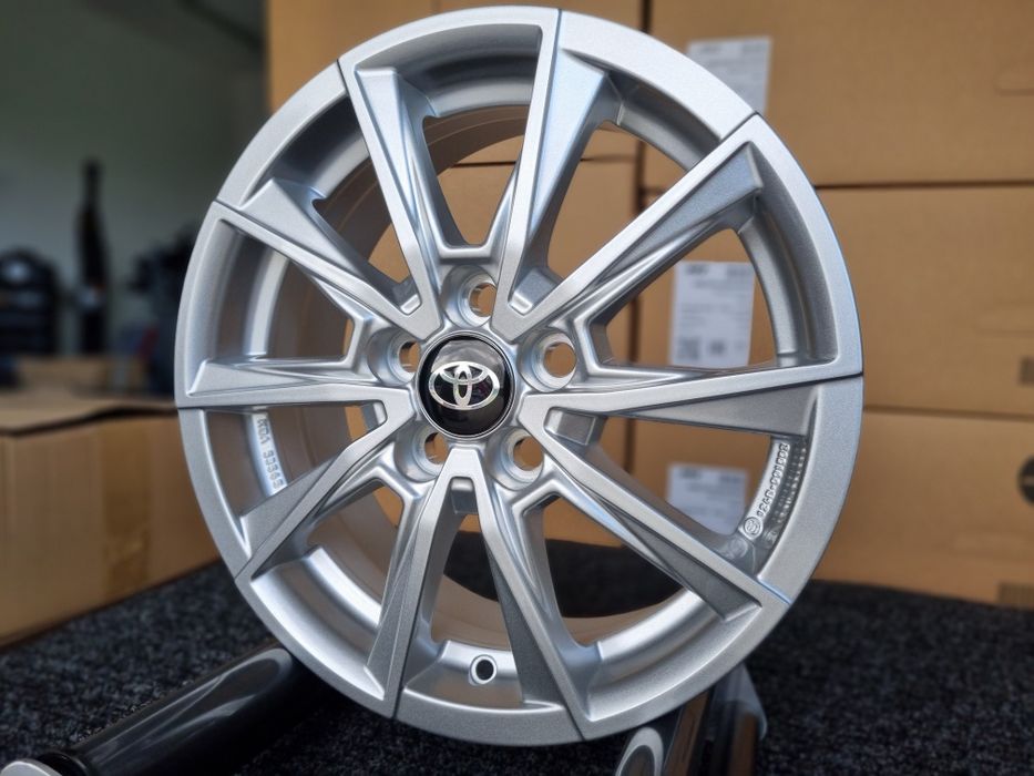 Felgi 15 " Toyota Yaris XP210 (2019- / Prius III XW3 2009-  Nowe Alu