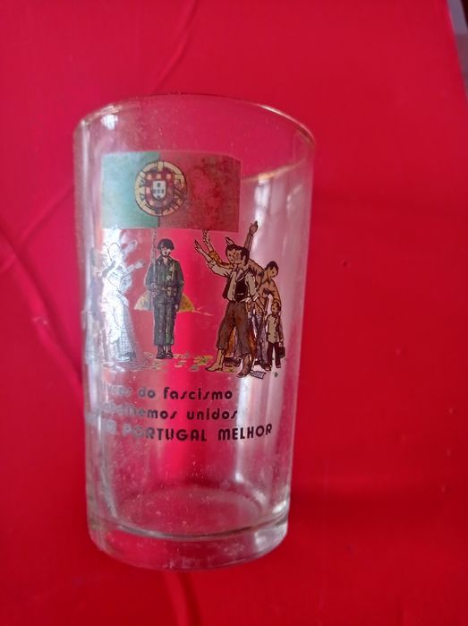 Cinzeiro Liga dos Combatentes