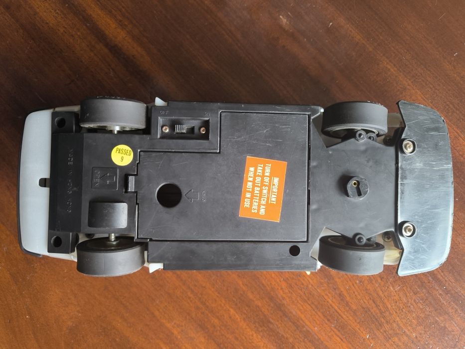 Porsche 924 Carro telecomandado/ controlo remoto (anos 80)