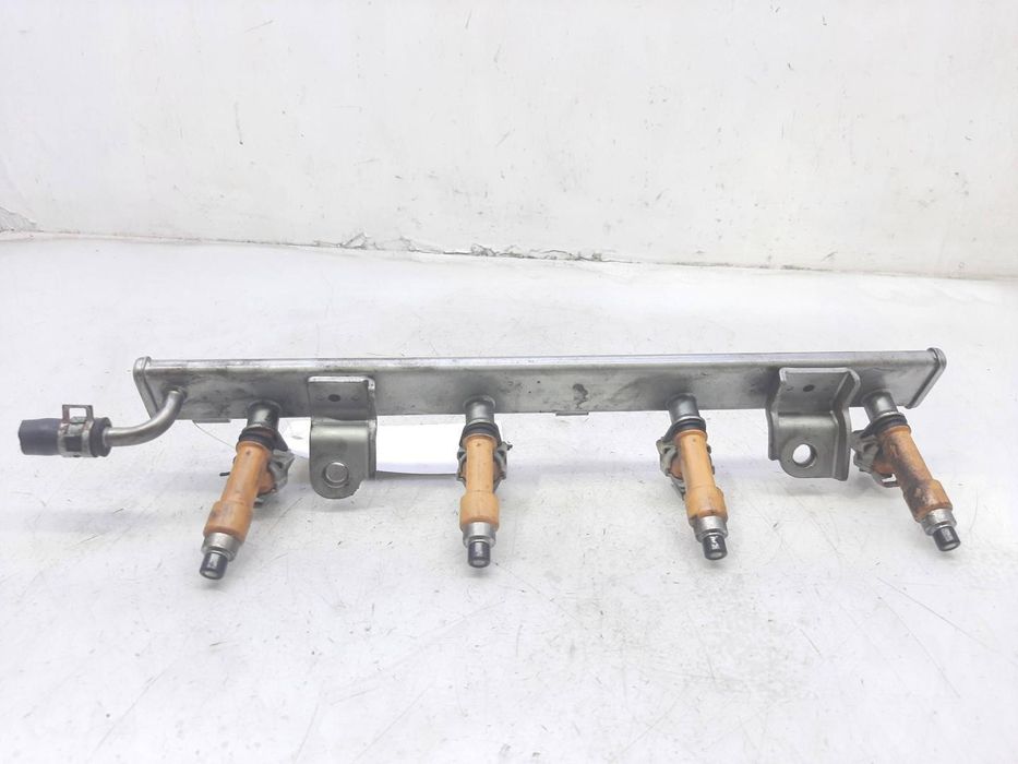 rampa injetora subaru justy