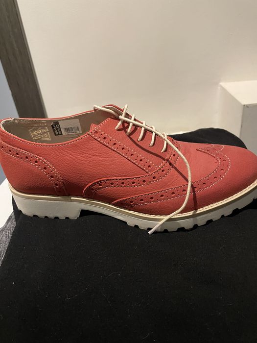 Продам жіночі туфлі