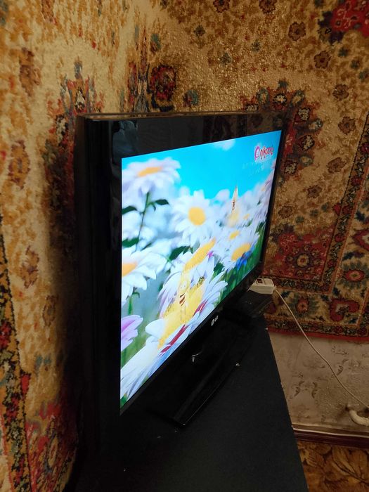 ЖК Телевизор, рабочий