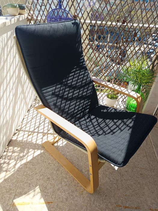 Cadeirão Poäng IKEA.