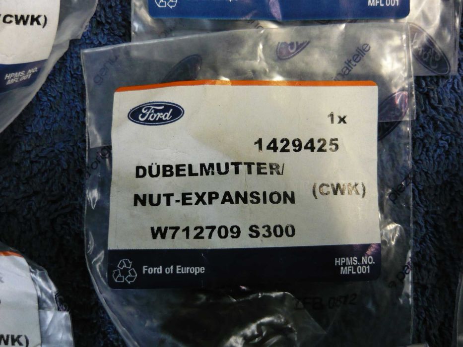 Spinka tapicerki drzwi ford  Mondeo Mk4 S-Max  Galaxy  Connect b-max