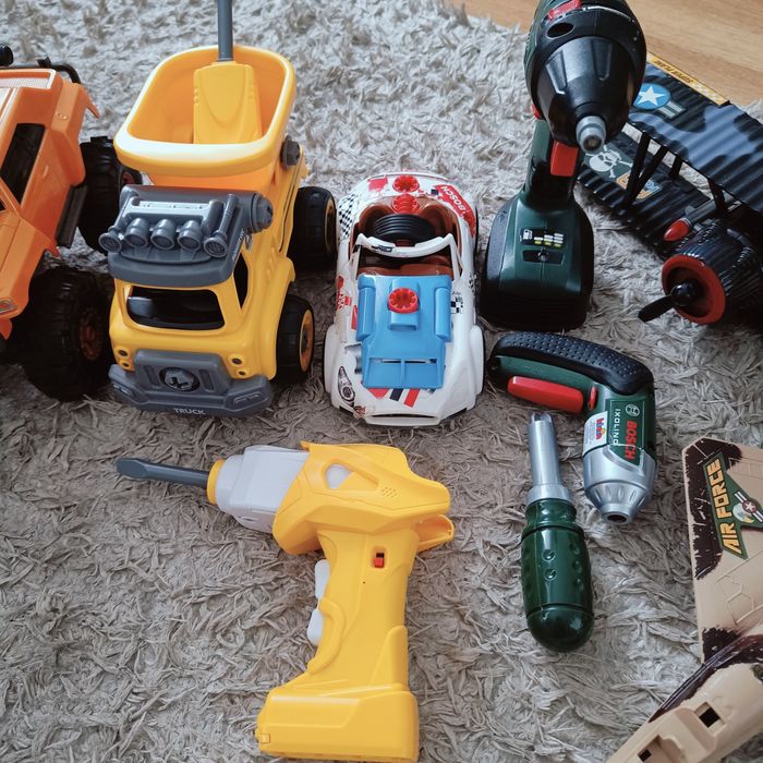 Samochody do składania zestaw samochodów