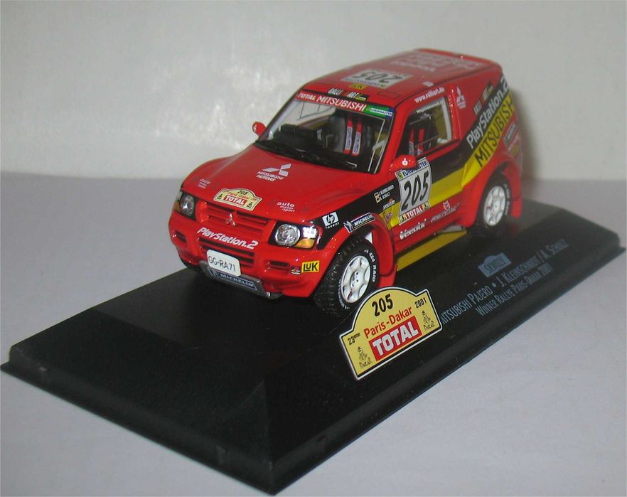 Skid - Mitsubishi Pajero - Vencedora Dakar 2001 - Jutta Kleinschmidt