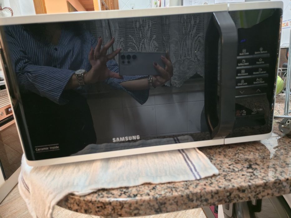 Micro-ondas Samsung 23L