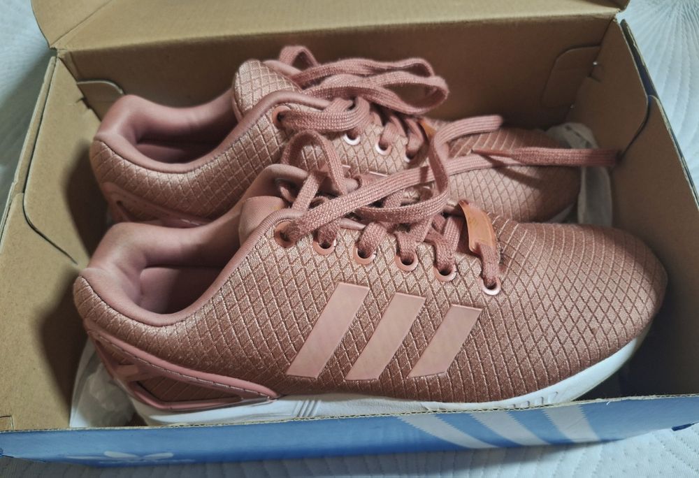 Adidas ZX Flux W – Tamanho 36 2/3 – Pouco usadas