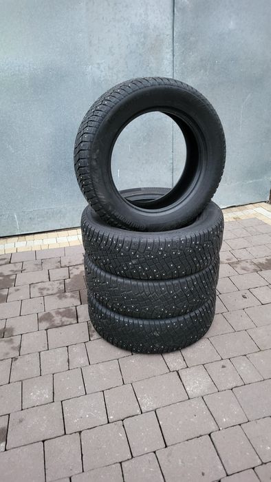 Комплект зимових шин 215/65 R17 Continental Ice Contact 2
215/65 R17