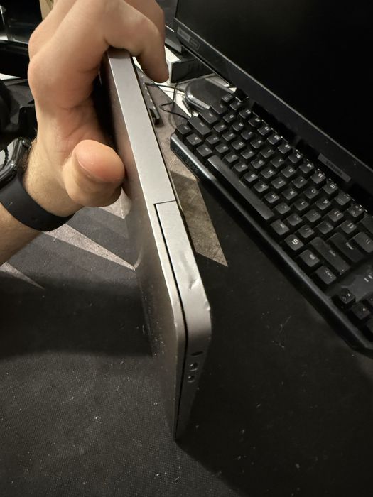 Macbook pro i7 16gb ram 512 gb 16 cali 2019