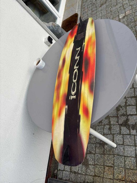 Deska wakeboard ICONN SCARECROW 142CM