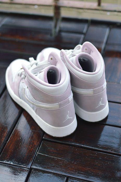 Air Jordan 1 Retro High GG "Plum Fog" Heiress