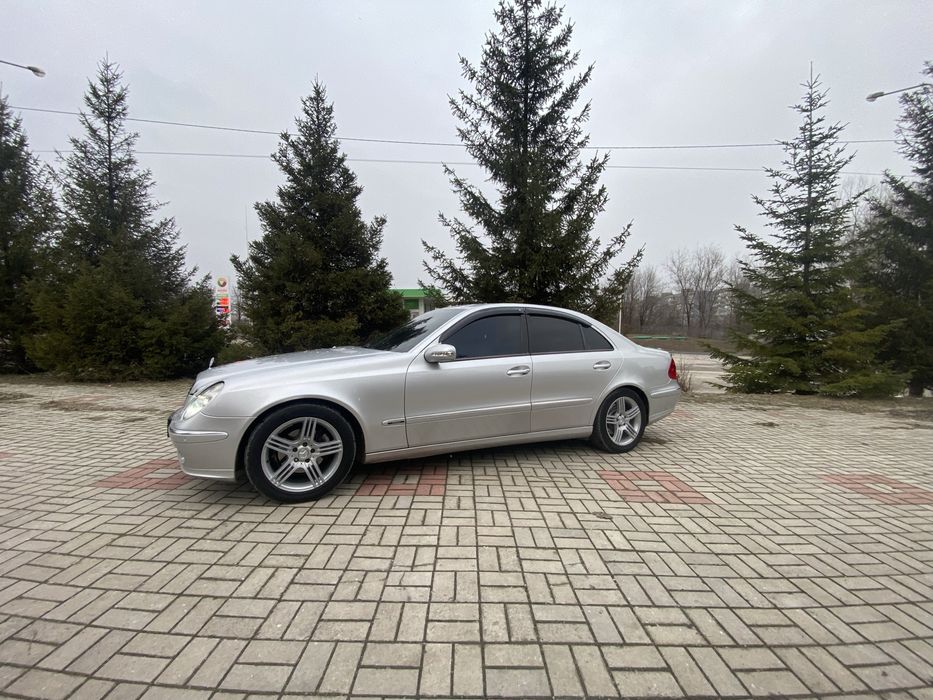 Mercedes-Benz E200 2.2 CDI Avantgarde