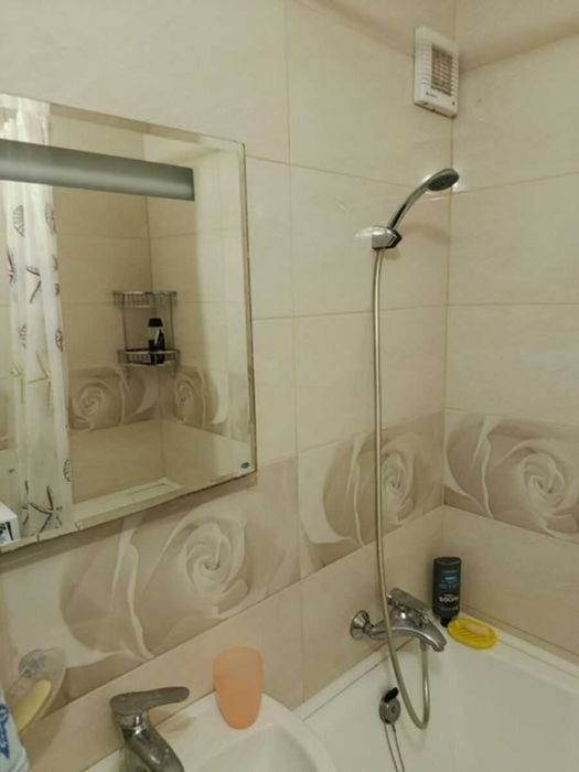 *2-кімнатна квартира в Олександрівському районі по вул.Шкільна